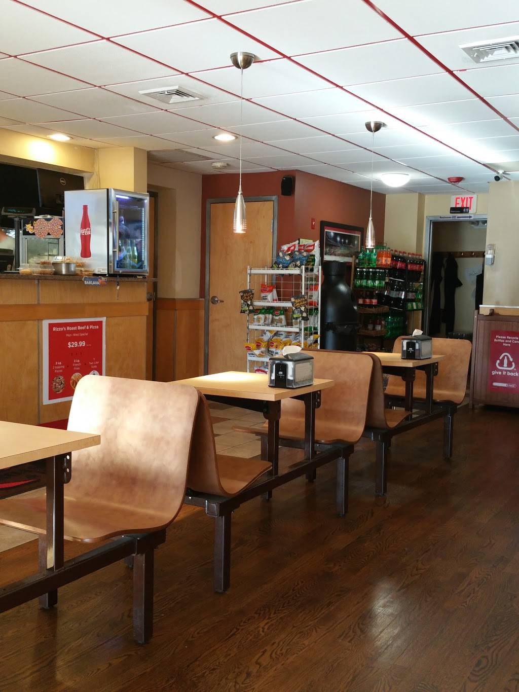 Rizzos Roast Beef | restaurant | 178 Lynn St, Peabody, MA 01960, USA | 9785312788 OR +1 978-531-2788