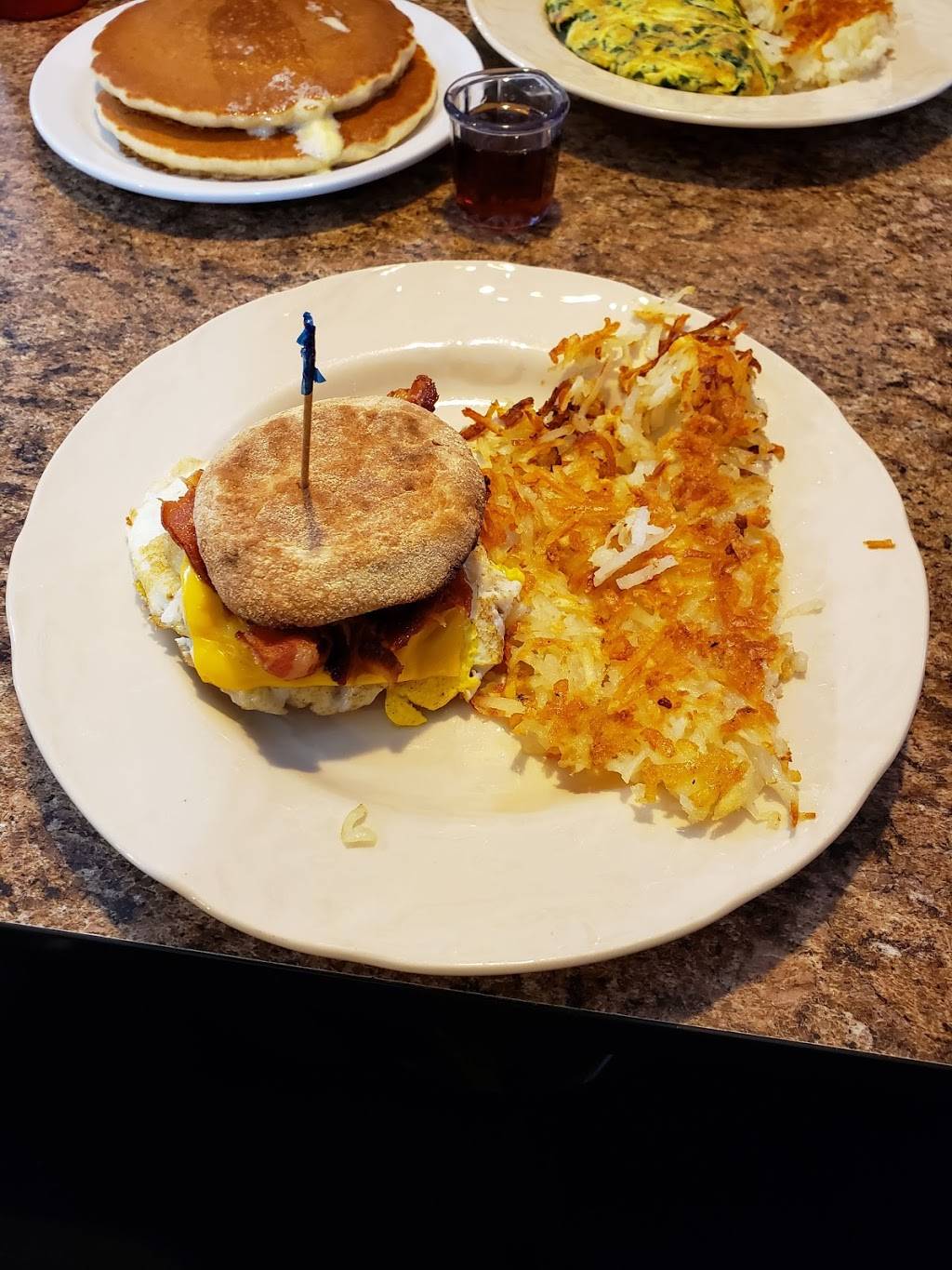 Cozy Table | restaurant | 2500 W 3rd St, Bloomington, IN 47404, USA | 8123395900 OR +1 812-339-5900