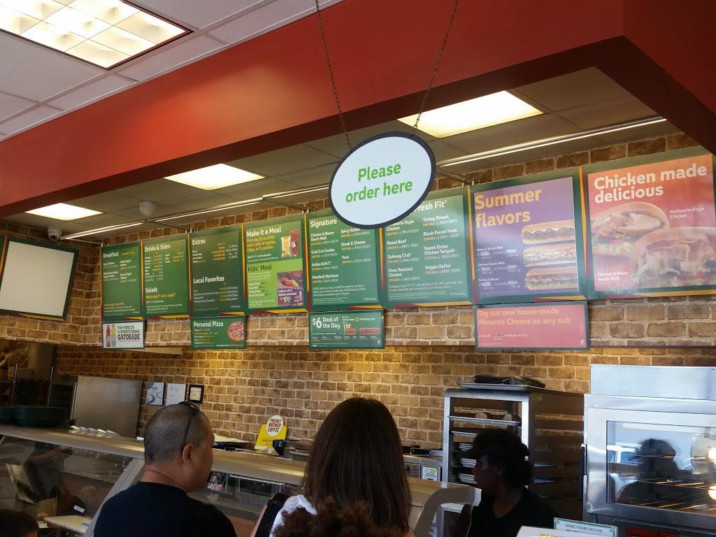 Subway | restaurant | 8234 E Main St, Ridgeland, SC 29936, USA | 8437263007 OR +1 843-726-3007