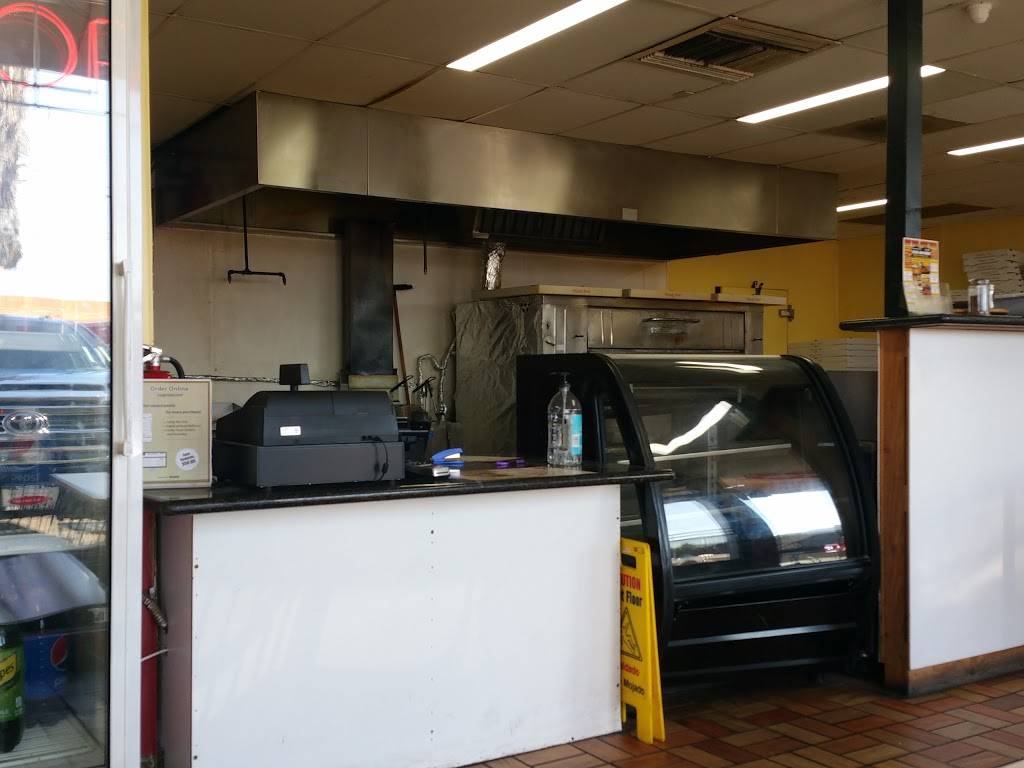 New York Giant Pizza | meal delivery | 9083 Dallas St, La Mesa, CA 91942, USA | 6194646000 OR +1 619-464-6000