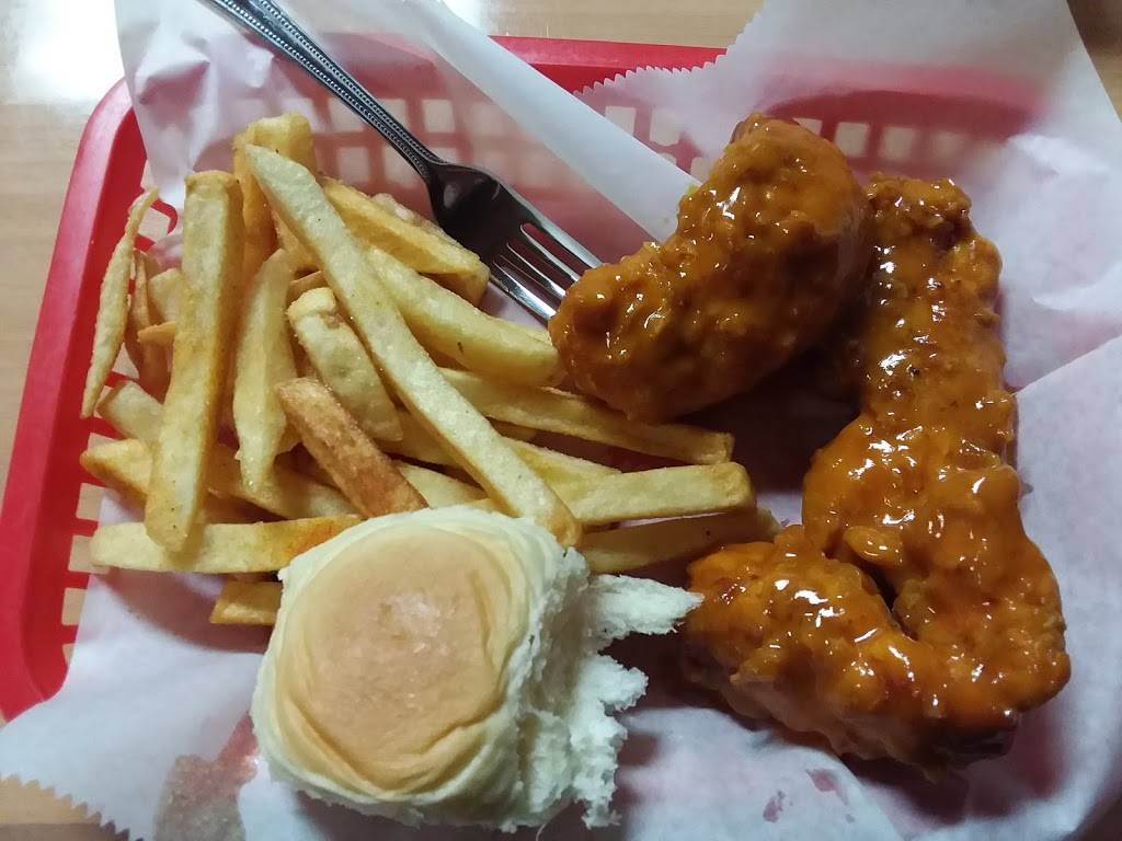 Sugas Diner | restaurant | 2 1st St W, Stanton, TN 38069, USA | 7315486060 OR +1 731-548-6060