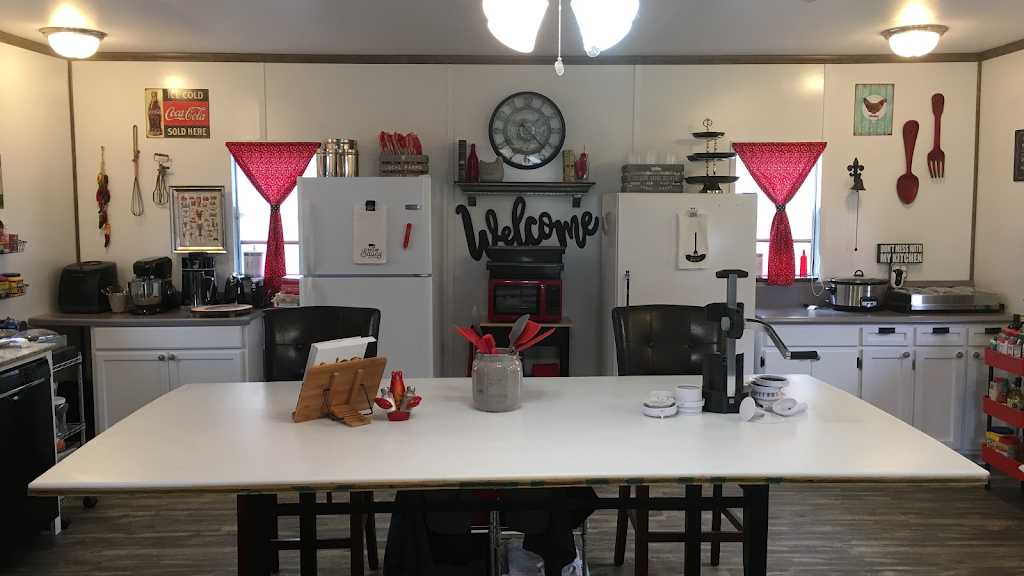 Fannett Eatery | meal takeaway | 22647 Burrell-Wingate Rd, Beaumont, TX 77705, USA | 4097283938 OR +1 409-728-3938