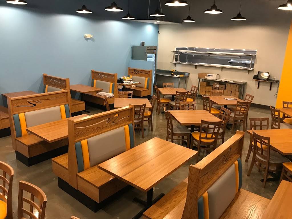 Averys Kitchen LLC | restaurant | 2063 Central Plaza #107, New Braunfels, TX 78130, USA | 8302140506 OR +1 830-214-0506