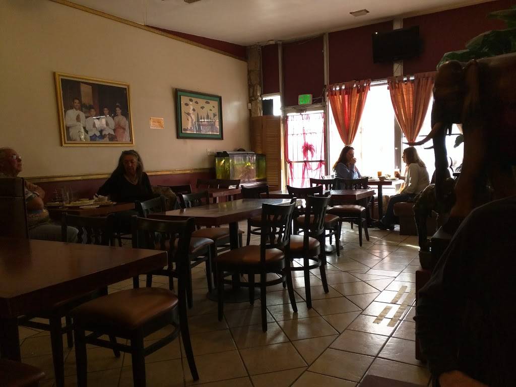 Thai Palms Restaurant | restaurant | 12070 Palm Dr, Desert Hot Springs, CA 92240, USA | 7602883934 OR +1 760-288-3934