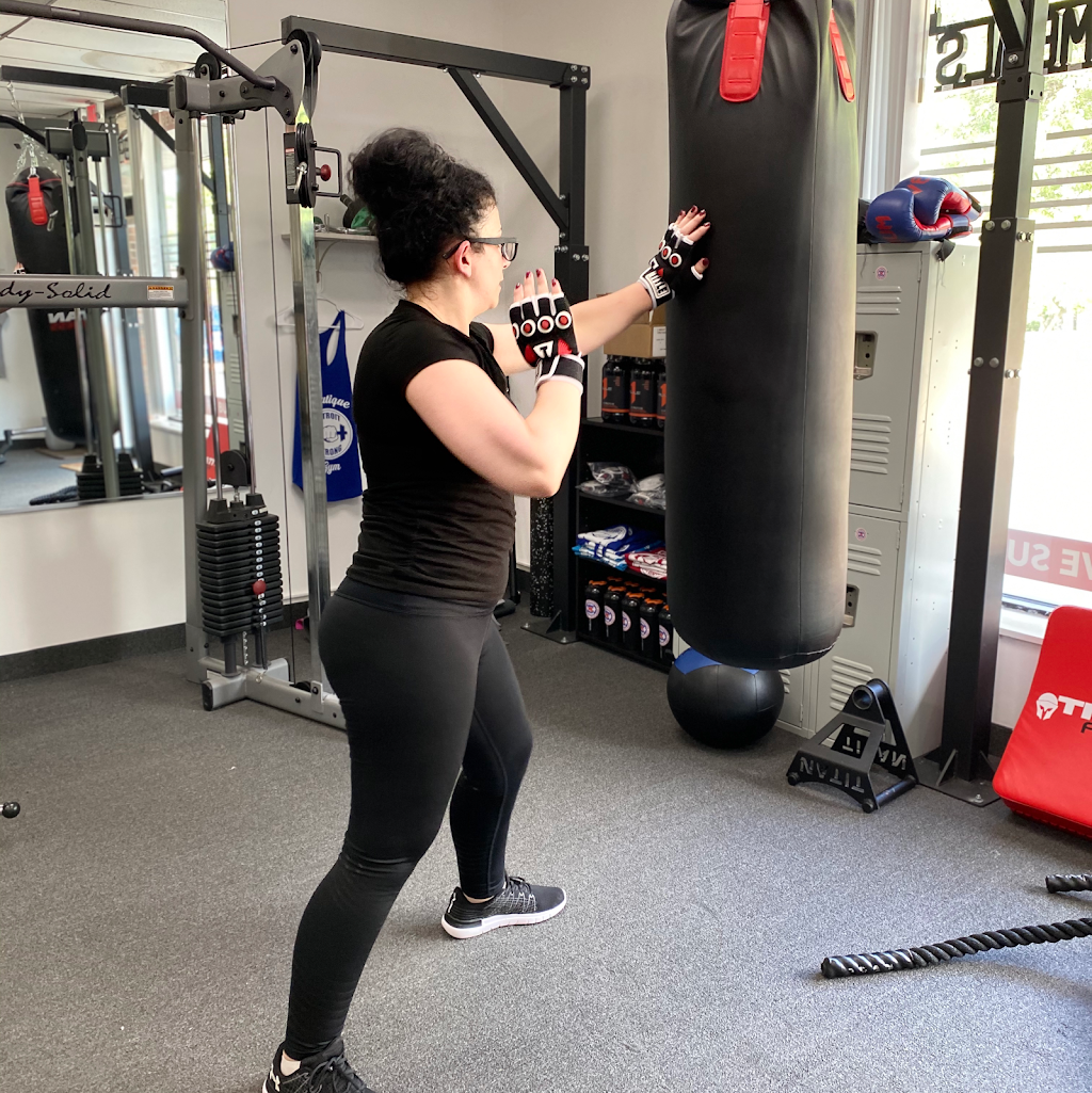 Detroit Strong Personal Training Gym/ Meal Prep/ Supplements | restaurant | 28075 John R Rd, Madison Heights, MI 48071, USA | 3133338296 OR +1 313-333-8296