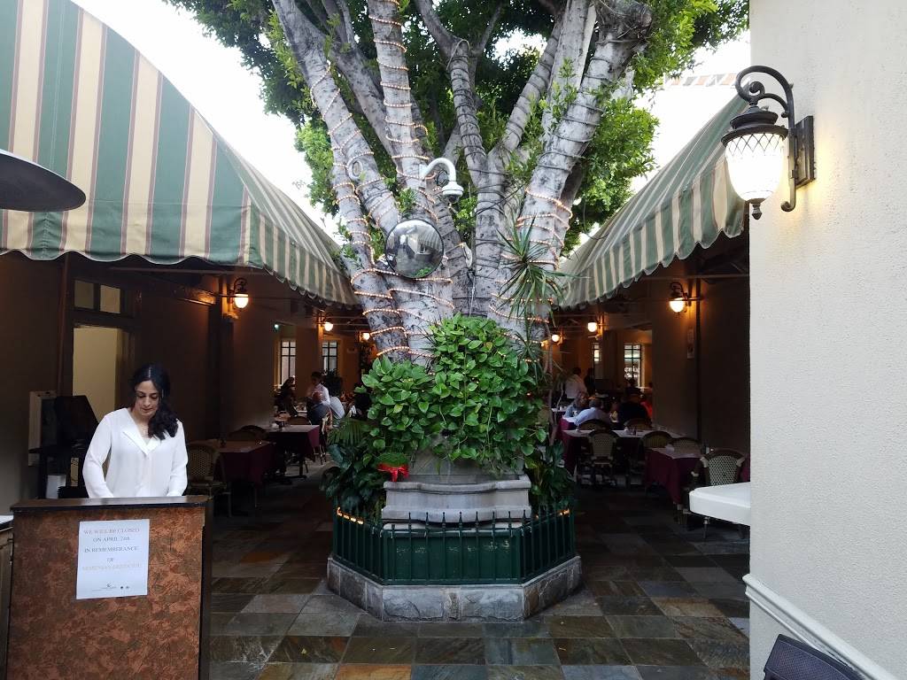 Raffis Place | restaurant | 211 E Broadway, Glendale, CA 91205, USA | 8182407411 OR +1 818-240-7411