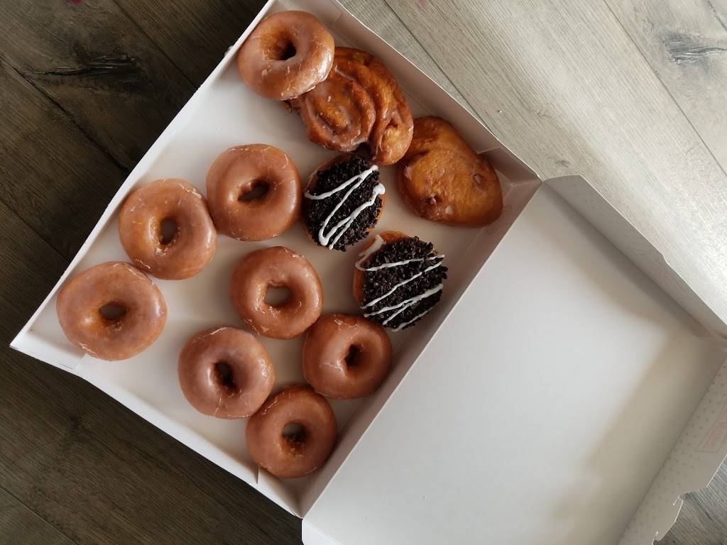 Krispy Kreme | bakery | 4244 Elvis Presley Blvd, Memphis, TN 38116, USA | 9013320620 OR +1 901-332-0620