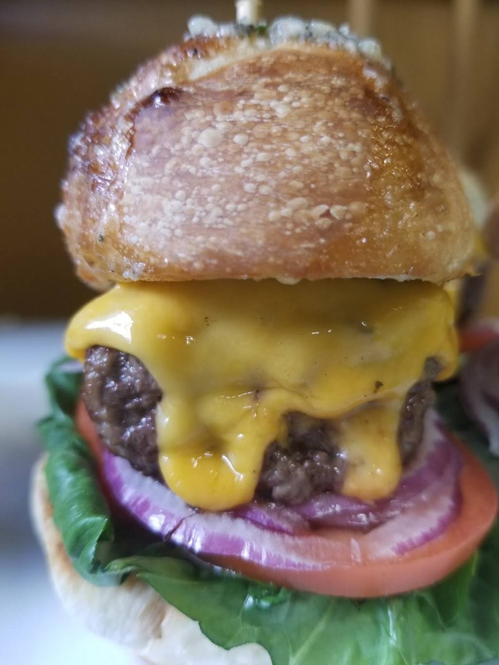 Il Glottone Bistro & Pizzeria | restaurant | 412 NJ-71, Spring Lake, NJ 07762, USA | 7322820166 OR +1 732-282-0166