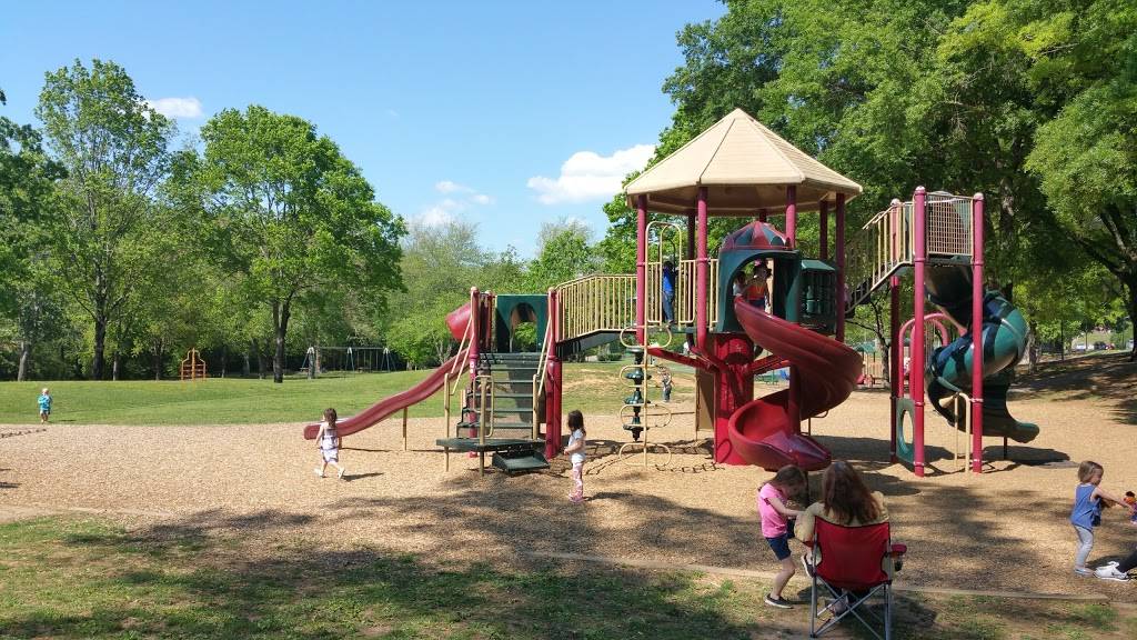 Sandy Springs Park | meal takeaway | 702 Best St, Maryville, TN 37803, USA | 8659839244 OR +1 865-983-9244