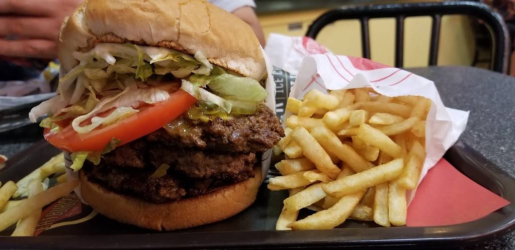 Fatburger | restaurant | 7984 La Palma Ave, Buena Park, CA 90620, USA | 7148288515 OR +1 714-828-8515