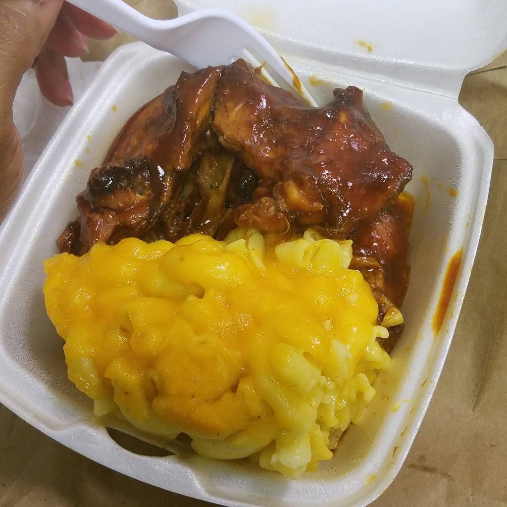 Husky Meals INC | restaurant | 18417 140th Ave, Springfield Gardens, NY 11413, USA | 7185251161 OR +1 718-525-1161