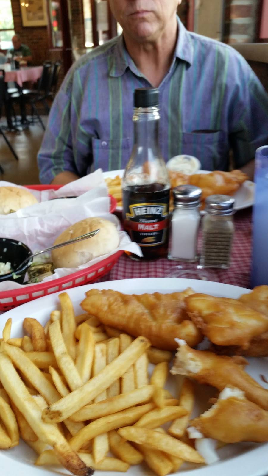 Lynns on First | restaurant | 180 N 1st St, Brighton, MI 48116, USA | 8102275284 OR +1 810-227-5284