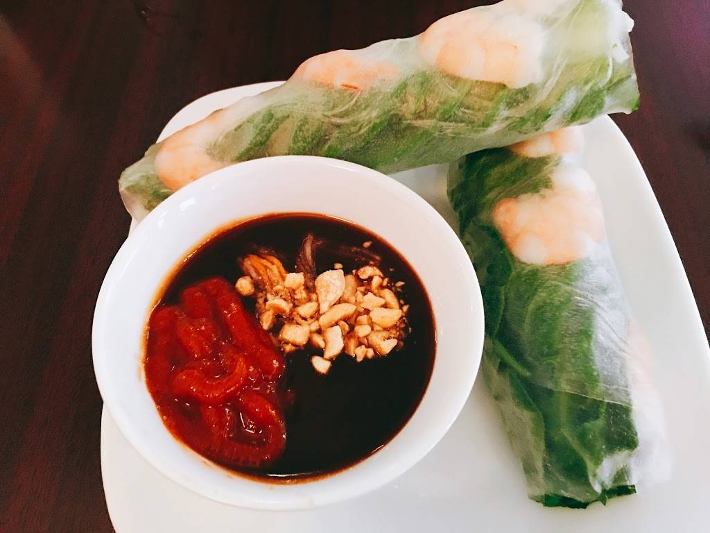 Pho Chau | restaurant | 1014 N Broadway Ave, Rochester, MN 55906, USA | 5072813342 OR +1 507-281-3342
