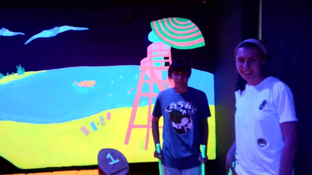 UPutt Family Fun Center | meal takeaway | 2805 N Lincoln Rd, Escanaba, MI 49829, USA | 9062337733 OR +1 906-233-7733