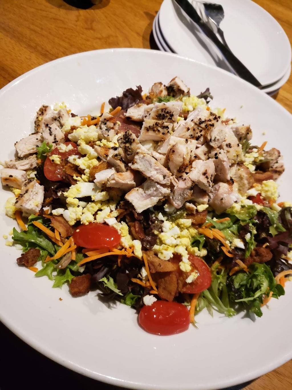 Twin Peaks Altamonte Springs | restaurant | 227 FL-436, Altamonte Springs, FL 32714, USA | 4076493171 OR +1 407-649-3171