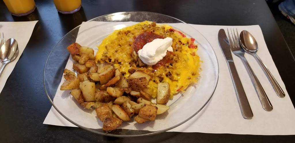 Woods Creek Cafe | cafe | 18256 CA-108, Jamestown, CA 95327, USA | 2099844001 OR +1 209-984-4001