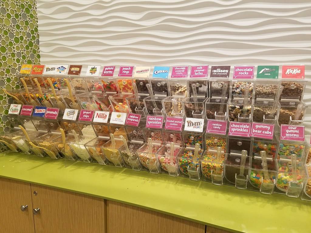 Menchies Frozen Yogurt | bakery | 11331 Thienes Ave, South El Monte, CA 91733, USA | 6264444779 OR +1 626-444-4779