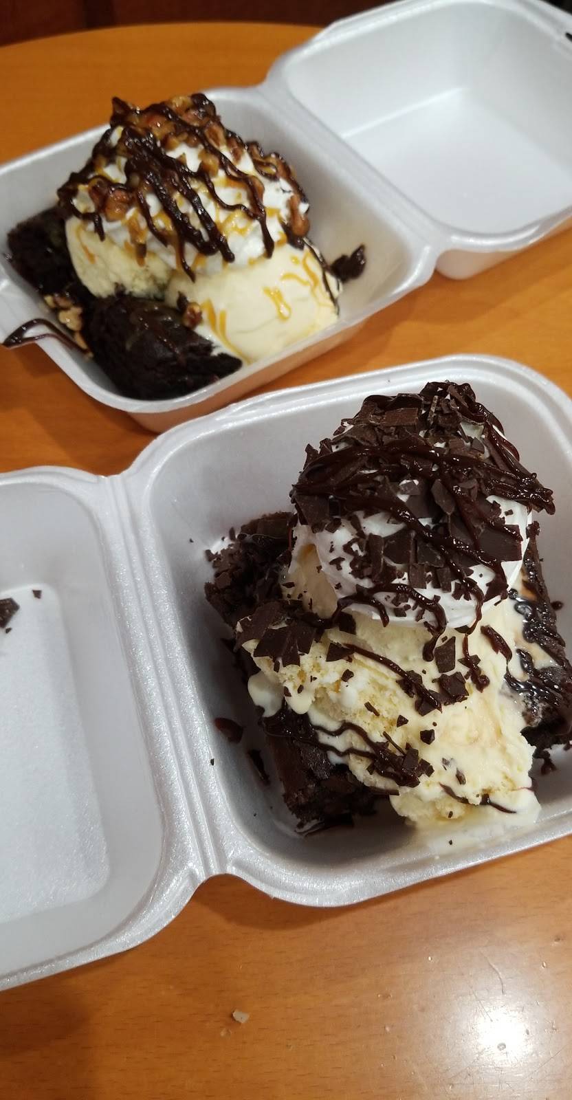 Cold Stone Creamery | bakery | 2774 E Fowler Ave, Tampa, FL 33612, USA | 8139750102 OR +1 813-975-0102