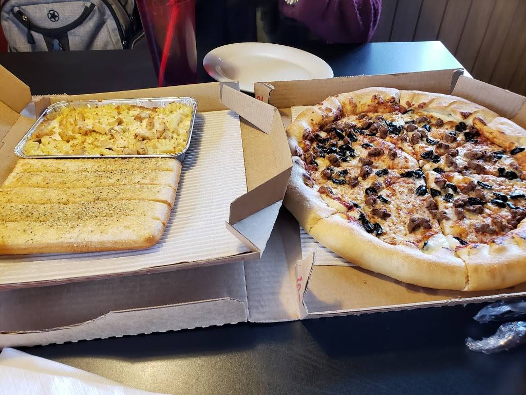 Pizza Hut | restaurant | 7876 S Harlem Ave, Bridgeview, IL 60455, USA | 7084963772 OR +1 708-496-3772