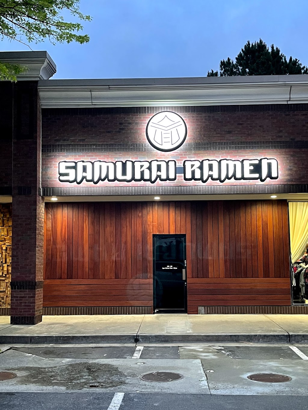 Samurai Ramen | restaurant | 2442 Pleasant Hill Rd #4, Duluth, GA 30096, USA | 7705595440 OR +1 770-559-5440