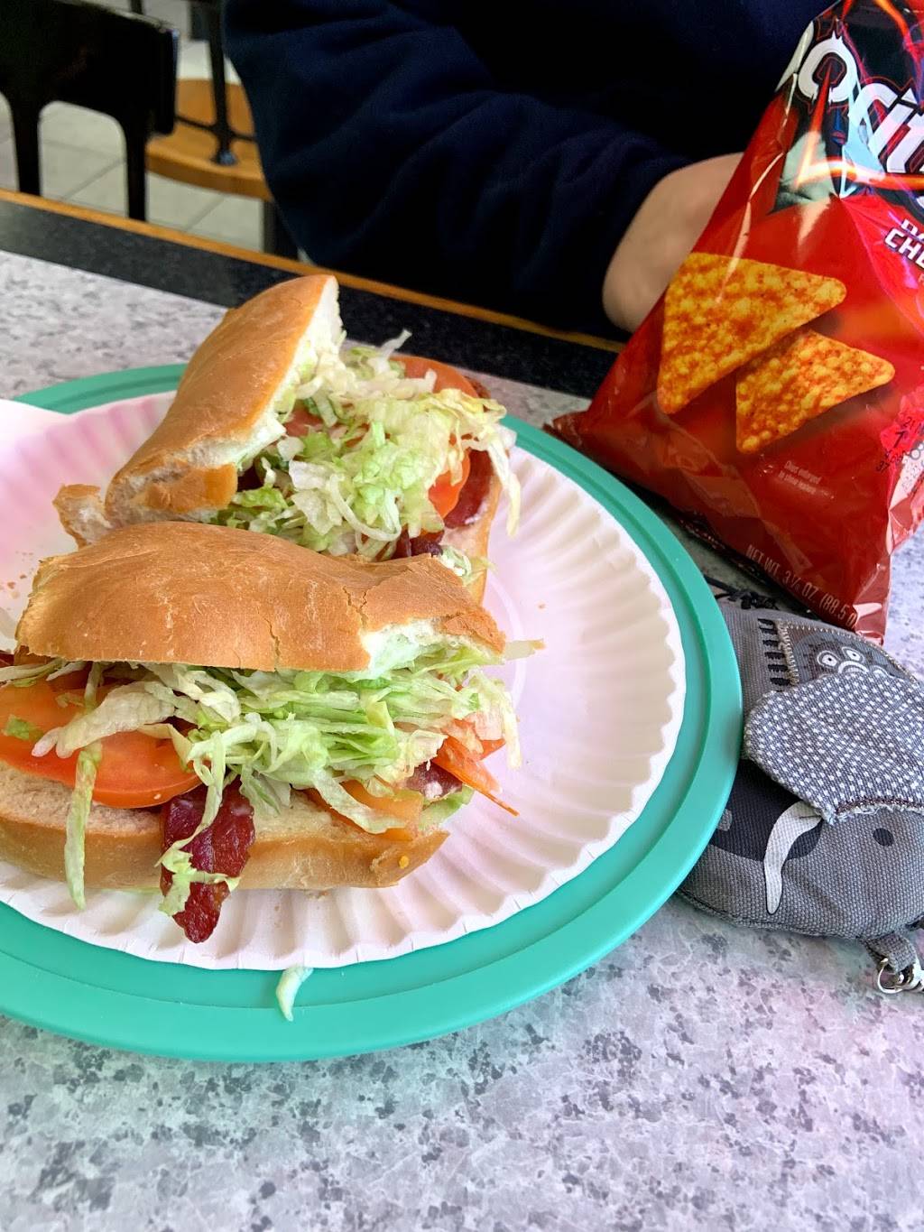 Nickys Pizza | restaurant | 1000 Main St, Agawam, MA 01001, USA | 4137869977 OR +1 413-786-9977