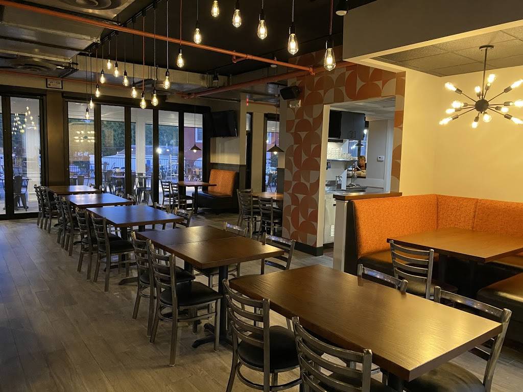 Flipside Burgers & Bar | restaurant | 1 Schooner Ln, Milford, CT 06460, USA | 2032837282 OR +1 203-283-7282