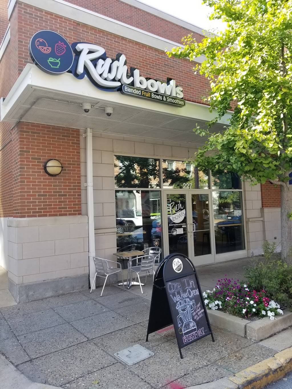 Rush Bowls | restaurant | 227 N Euclid Ave, St. Louis, MO 63108, USA | 3143672900 OR +1 314-367-2900