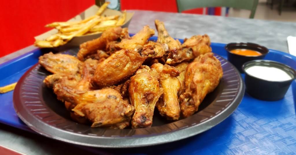 Wow Sandwich & Grill | restaurant | 303 NE 3rd Ave #14, Cape Coral, FL 33909, USA | 2397721497 OR +1 239-772-1497