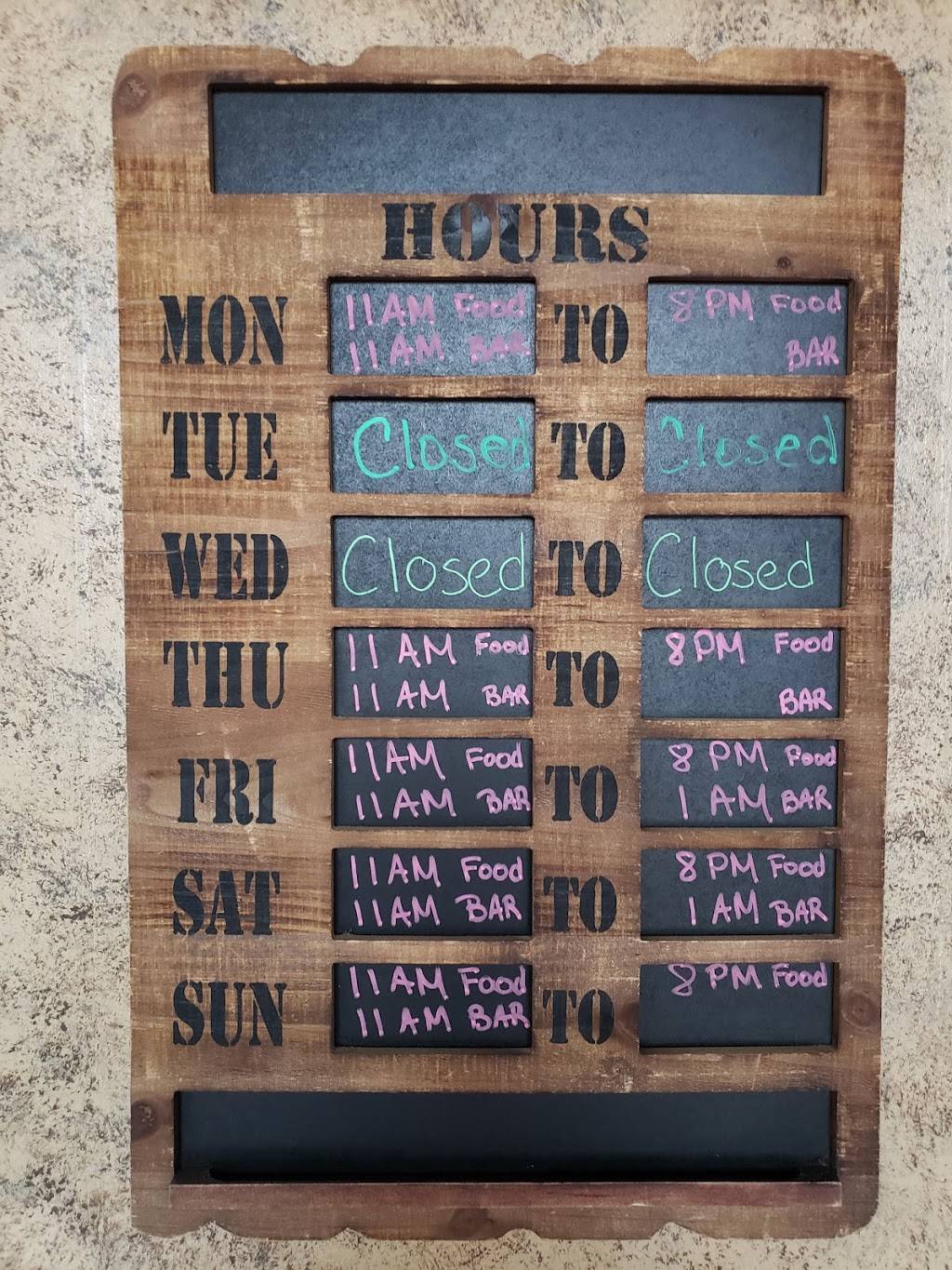 Main Street Barrel House | restaurant | 137 E Main St, Barnesville, OH 43713, USA | 7406190591 OR +1 740-619-0591