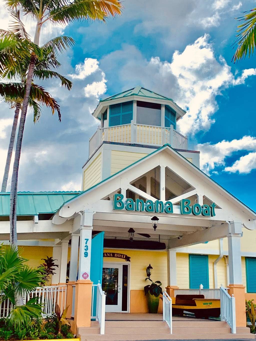 Banana Boat | restaurant | 739 E Ocean Ave, Boynton Beach, FL 33435, USA | 5617329400 OR +1 561-732-9400