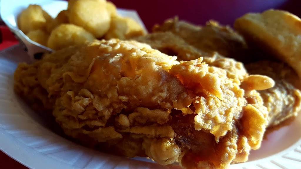 Chicken Express | restaurant | 105 Winding Way, Lake Jackson, TX 77566, USA | 9792928563 OR +1 979-292-8563