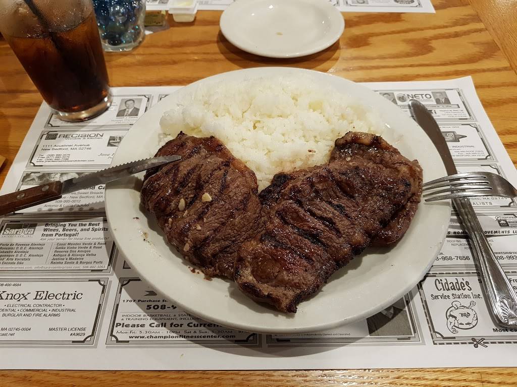 Royal Restaurant Cafe | restaurant | 296 N Front St, New Bedford, MA 02746, USA | 5089975519 OR +1 508-997-5519