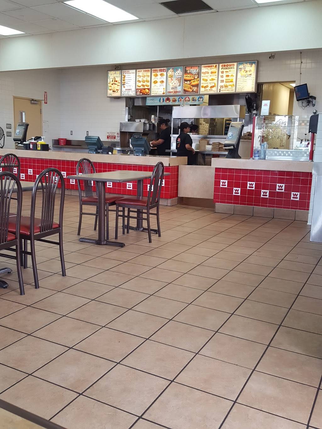 Wienerschnitzel | restaurant | 6200 White Ln, Bakersfield, CA 93309, USA | 6613974686 OR +1 661-397-4686