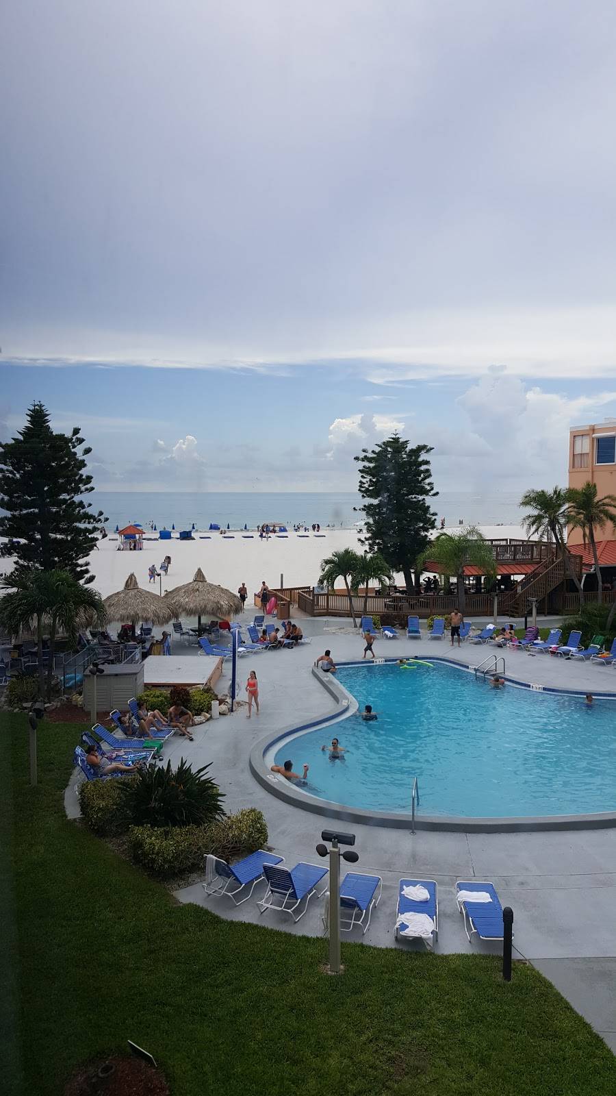 Dolphin Beach Resort | restaurant | 4900 Gulf Blvd, St Pete Beach, FL 33706, USA | 7273607011 OR +1 727-360-7011