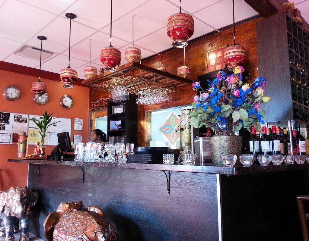 India Village Ancaster | restaurant | 370 Wilson St E #13, Ancaster, ON L9G 4S4, Canada | 9053041213 OR +1 905-304-1213