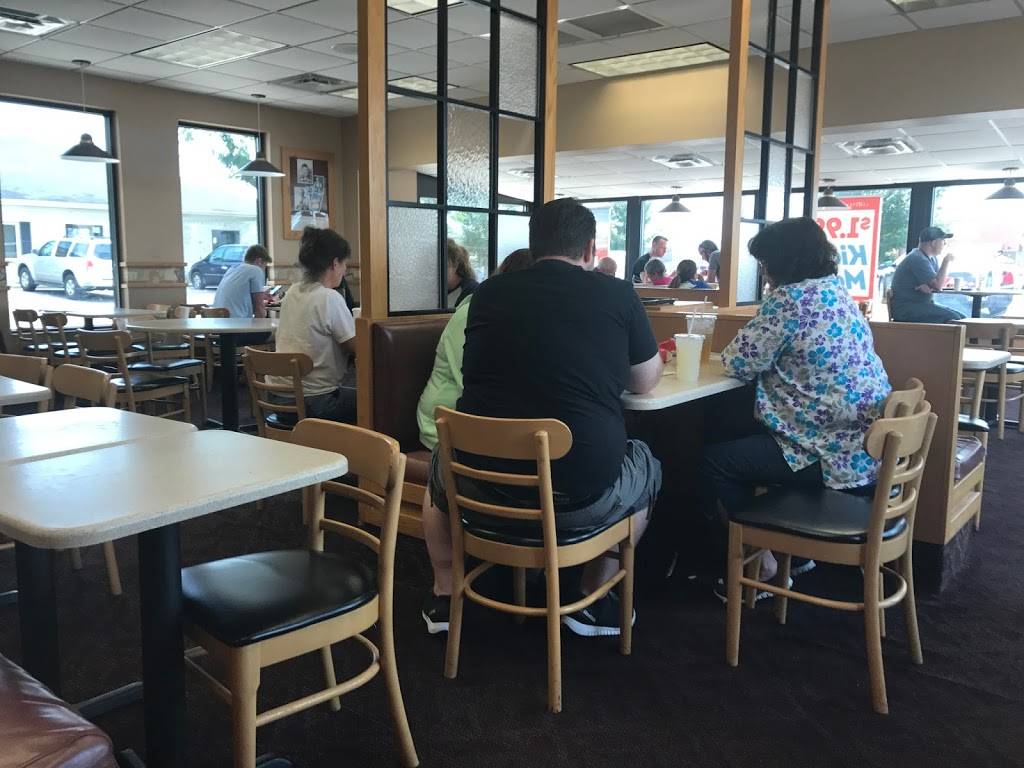 Wendys | restaurant | 1600 E College Ave, Normal, IL 61761, USA | 3094520200 OR +1 309-452-0200