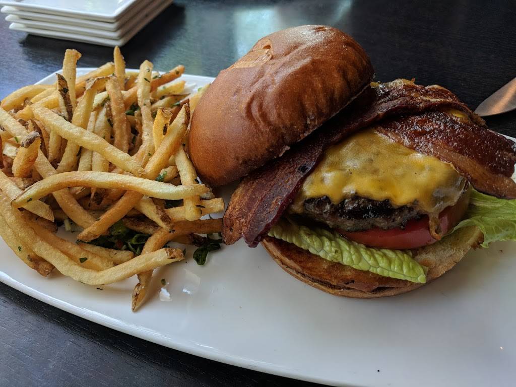 Sociale Chicago | restaurant | 800 S Clark St, Chicago, IL 60605, USA | 3125881100 OR +1 312-588-1100