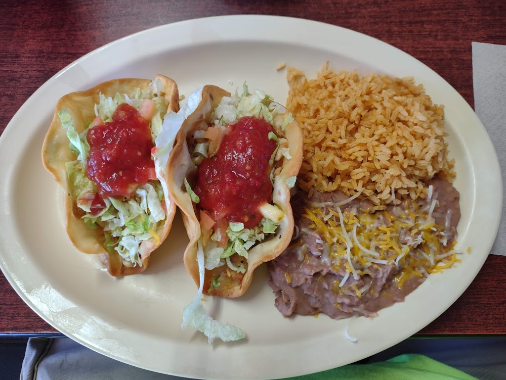Los Pinos | restaurant | 1225 W Douglas Ave, Wichita, KS 67213, USA | 3169273936 OR +1 316-927-3936