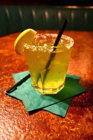 Drifters Cocktails | night club | 18240 Soledad Canyon Rd, Canyon Country, CA 91387, USA | 6612522471 OR +1 661-252-2471