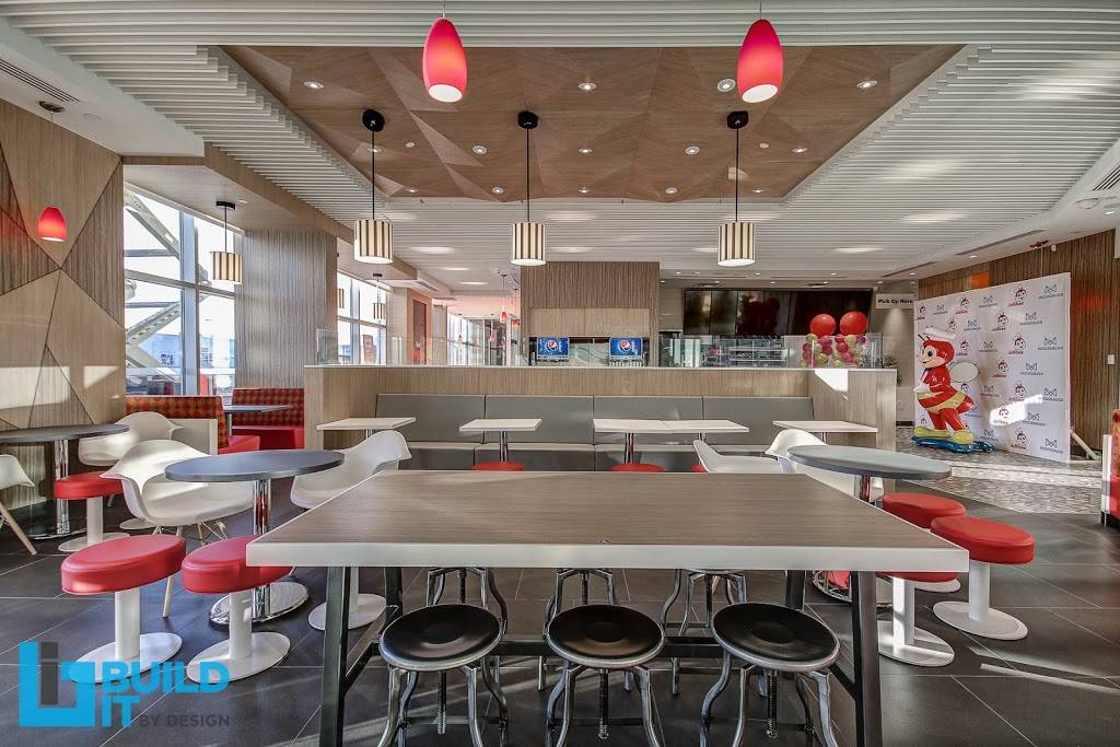 Jollibee Mississauga | restaurant | 800 Boyer Blvd, Mississauga, ON L5V 2Y1, Canada | 2892034555 OR +1 289-203-4555