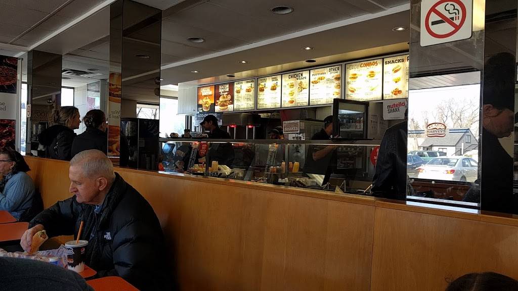 Harveys | restaurant | 805 The Queensway, Etobicoke, ON M8Z 1N6, Canada | 4162516746 OR +1 416-251-6746