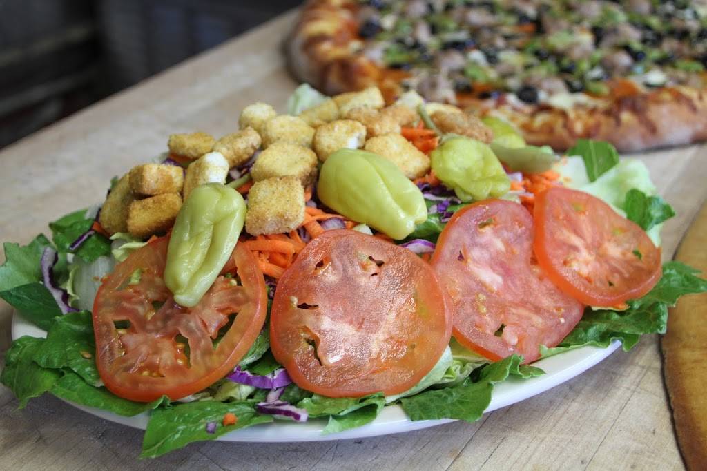 Giannis Pizza | restaurant | 725 Lighthouse Ave, Monterey, CA 93940, USA | 8316491500 OR +1 831-649-1500