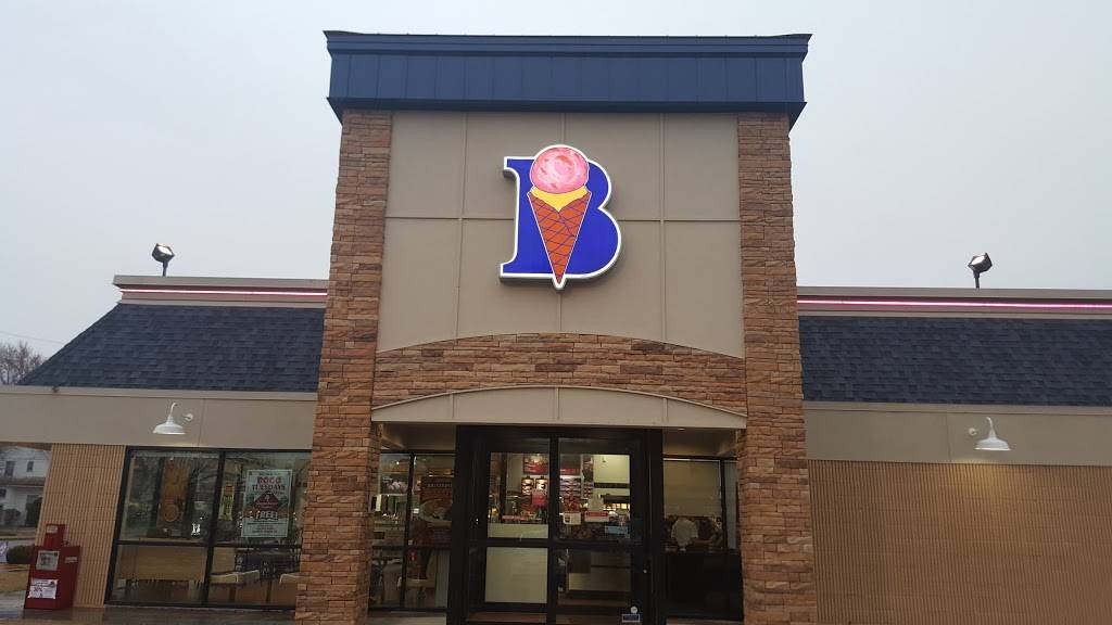 Braums Ice Cream & Burger Restaurant | restaurant | 509 E 9th Ave, Winfield, KS 67156, USA | 6202212248 OR +1 620-221-2248