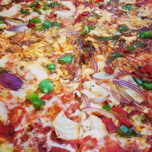 Slice Box Pizza | restaurant | 1727 1st Ave S, Seattle, WA 98134, USA | 2063813333 OR +1 206-381-3333