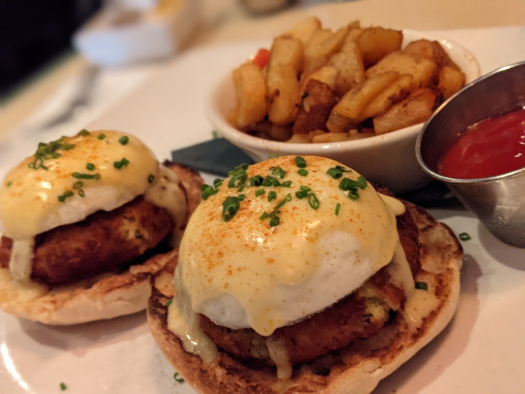 Sanfords | restaurant | 30-13 Broadway, Astoria, NY 11106, USA | 7189329569 OR +1 718-932-9569