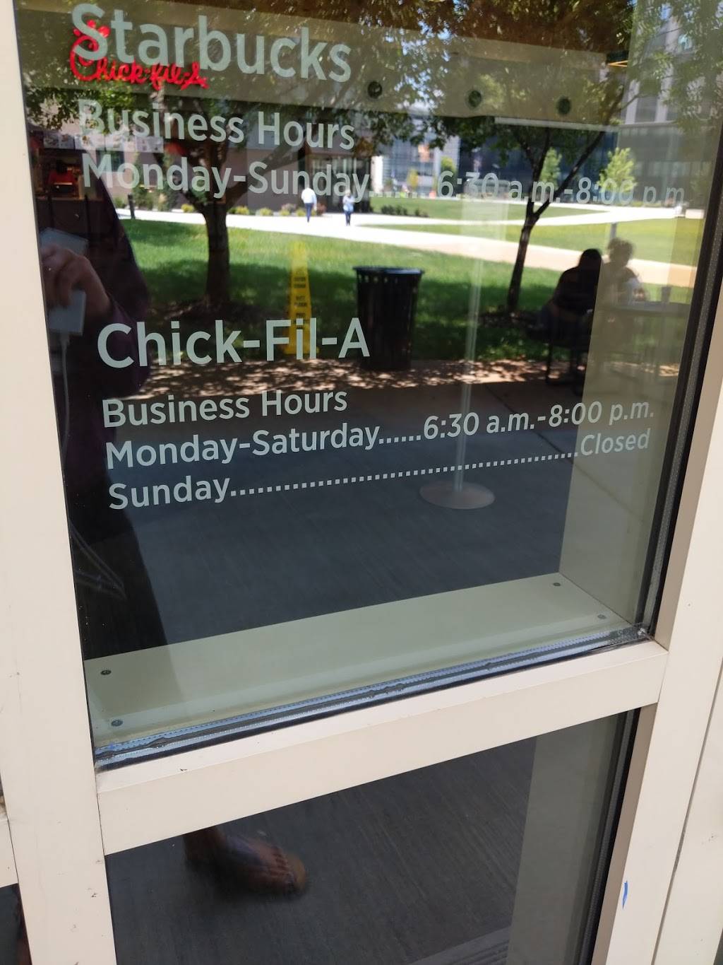 Chick-fil-A | restaurant | Parkview Cafe, 4588 Parkview Pl, St. Louis, MO 63110, USA | 3144468156 OR +1 314-446-8156
