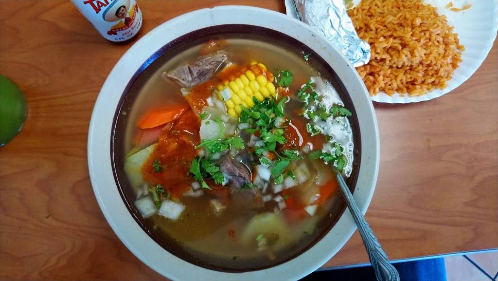 Tacos El Tapatio | restaurant | 10911 Atlantic Ave, Lynwood, CA 90262, USA | 3106354950 OR +1 310-635-4950