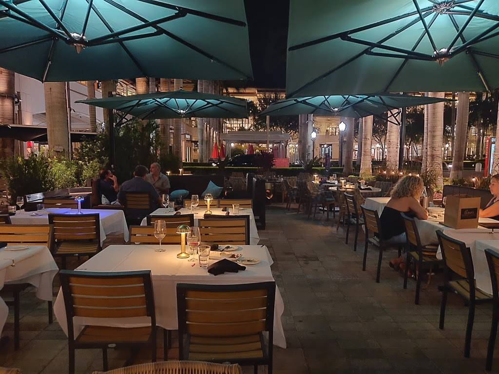 Perrys Steakhouse & Grille | restaurant | 4251 Salzedo St, Coral Gables, FL 33146, USA | 7867039094 OR +1 786-703-9094