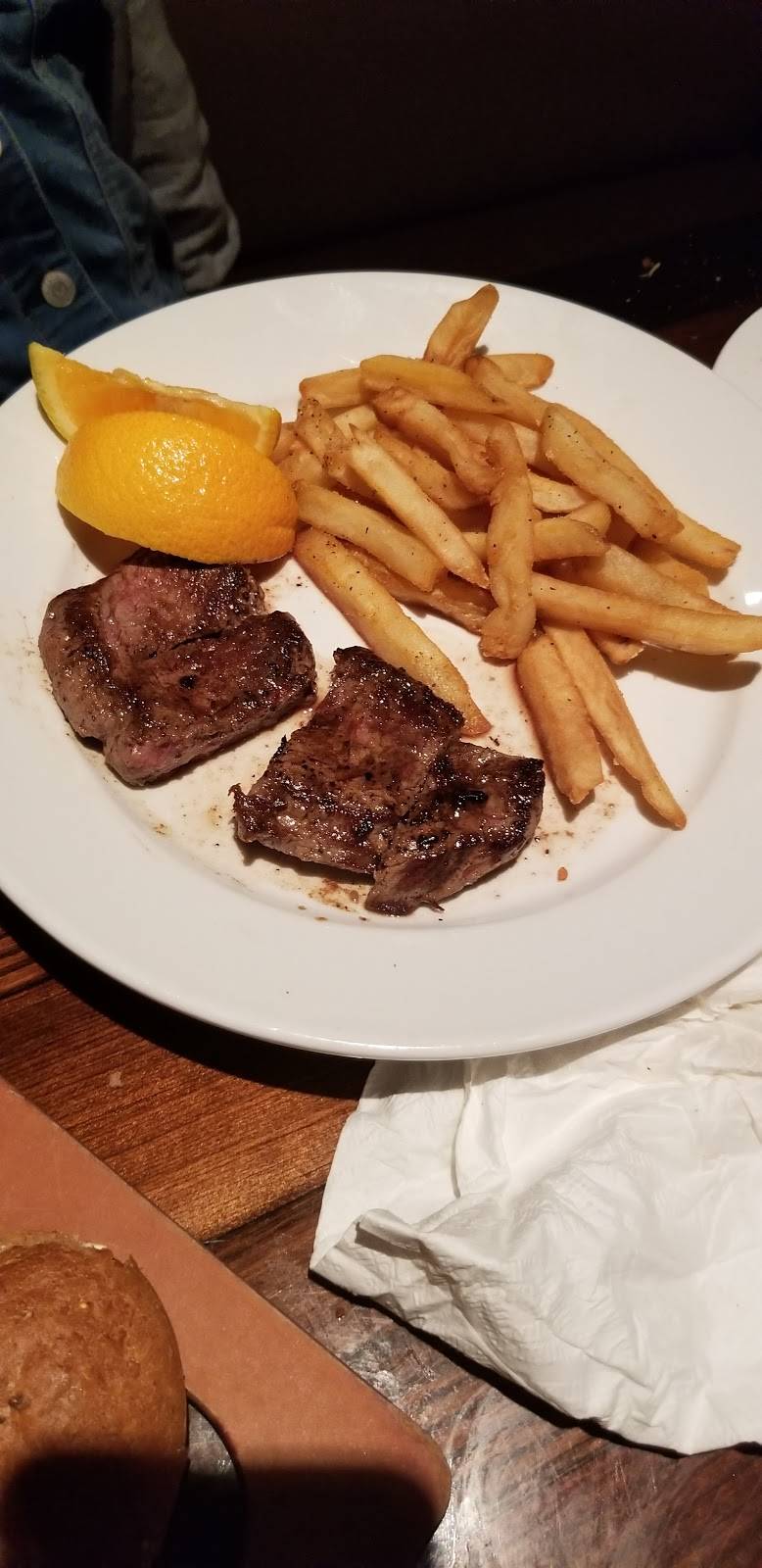 LongHorn Steakhouse | meal takeaway | 2901 NW Federal Hwy, Jensen Beach, FL 34957, USA | 7726927922 OR +1 772-692-7922