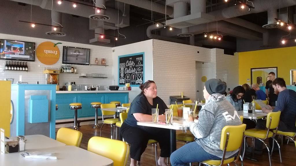 Over Easy | restaurant | 211 E Warner Rd, Gilbert, AZ 85296, USA | 4805073447 OR +1 480-507-3447